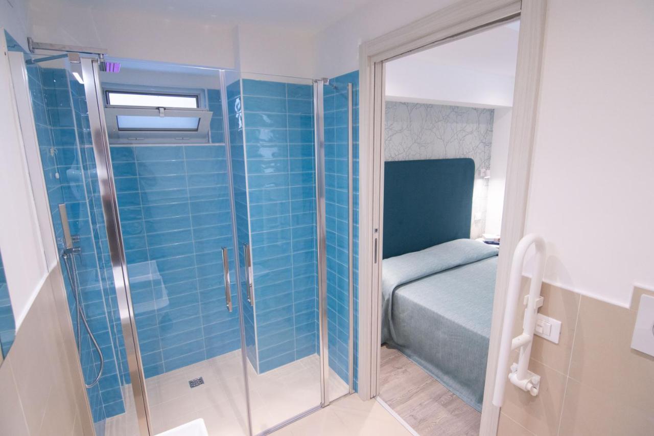 Hotel Adria Beach Rimini Esterno foto